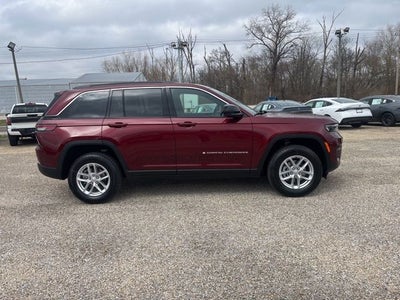 2026 Jeep Grand Cherokee Laredo