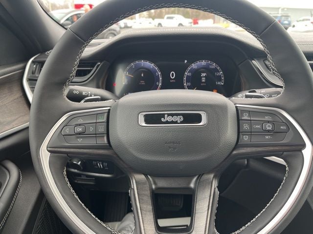 2026 Jeep Grand Cherokee Laredo