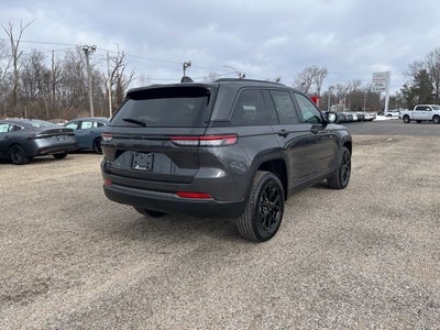 2026 Jeep Grand Cherokee Laredo