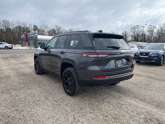 2026 Jeep Grand Cherokee Laredo