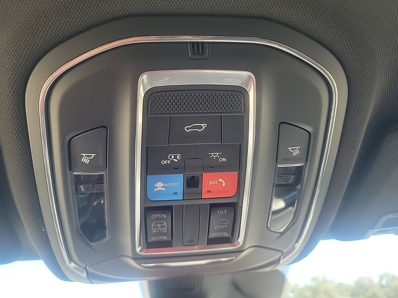 2027 Jeep Grand Cherokee L Laredo Altitude