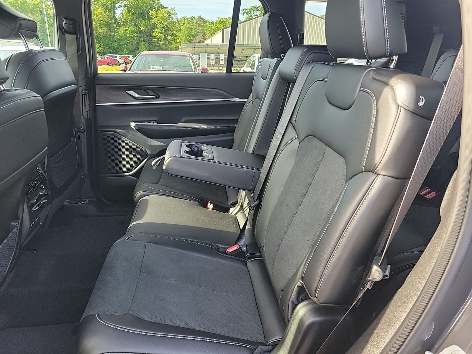 2026 Jeep Grand Cherokee L Laredo