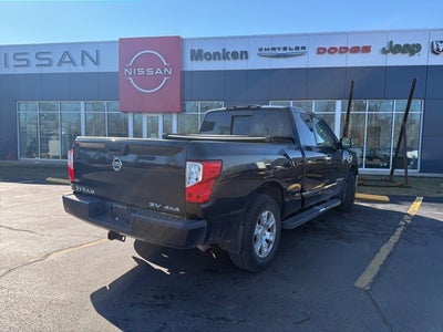 2017 Nissan Titan SV