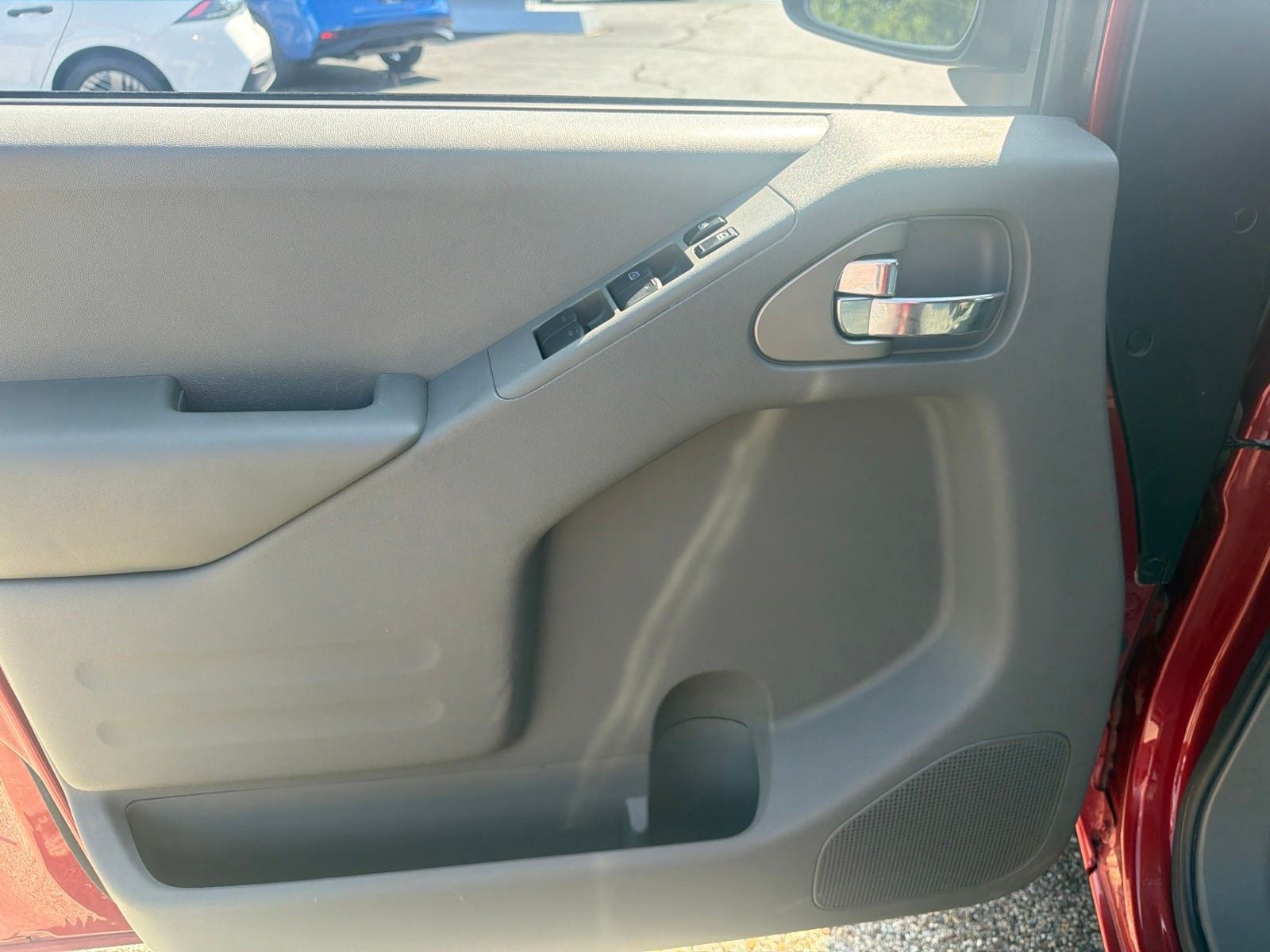 2015 Nissan Frontier SV