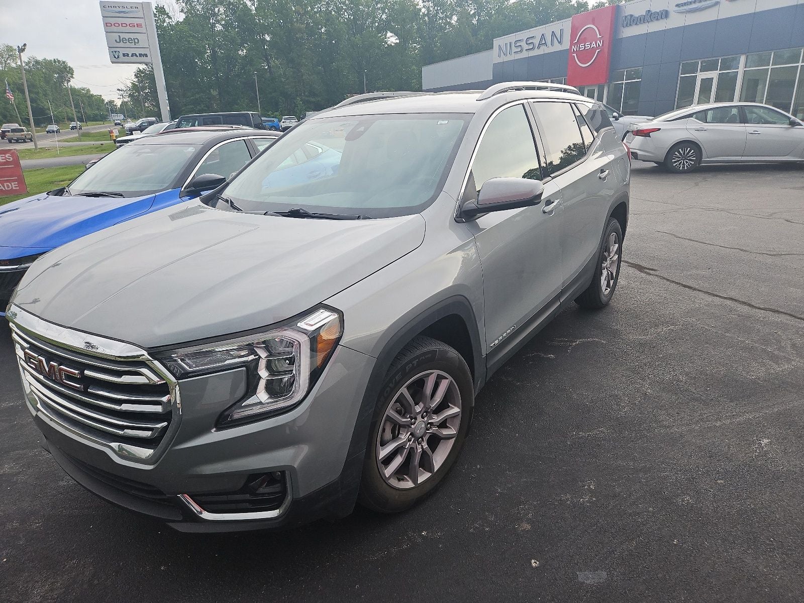 2024 GMC Terrain SLT
