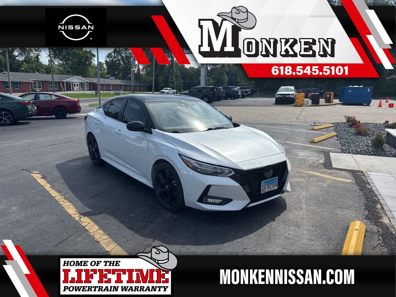2023 Nissan Sentra SR CVT's photo