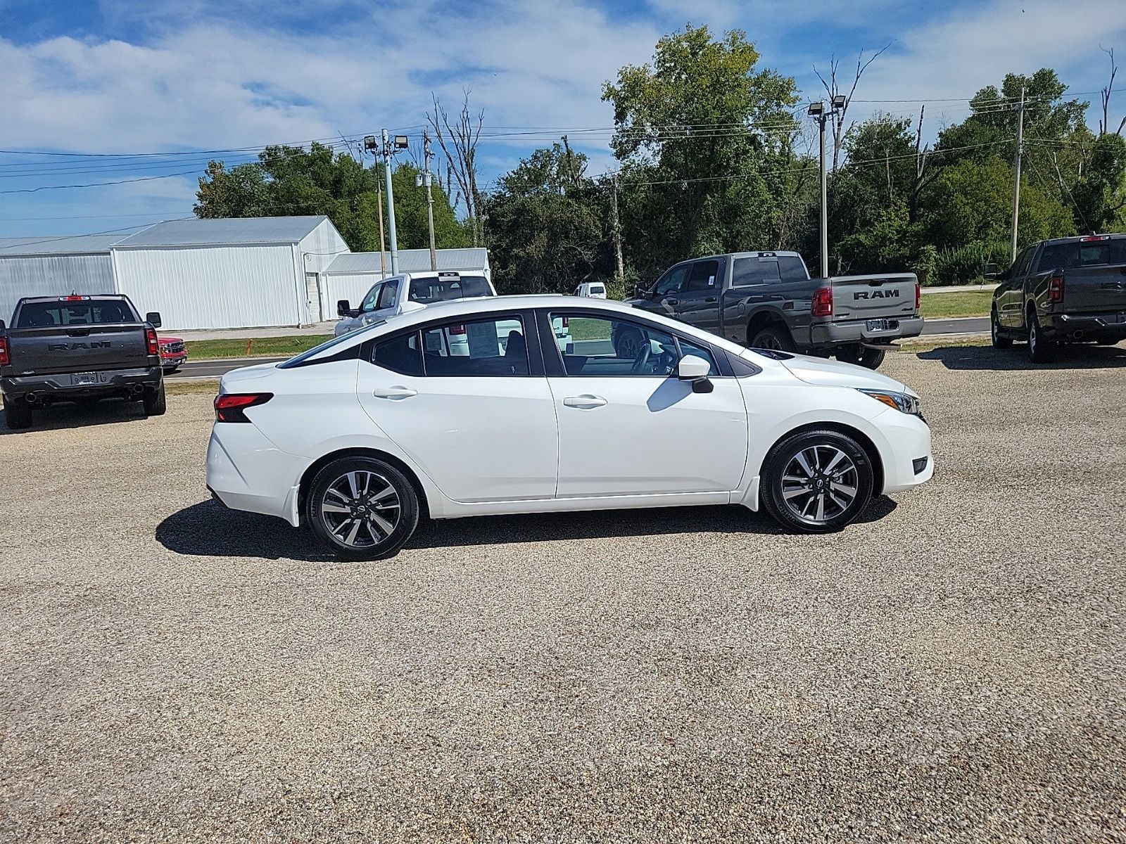 Used 2025 Nissan Versa Sedan SV with VIN 3N1CN8EVXSL872972 for sale in Centralia, IL