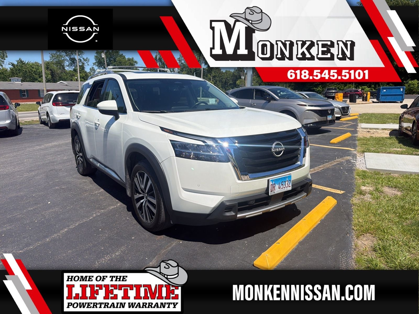 2023 Nissan Pathfinder Platinum 4WD's photo