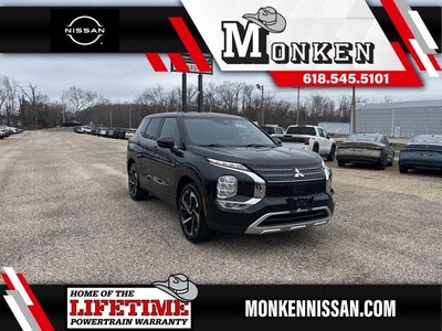 2024 Mitsubishi Outlander SE