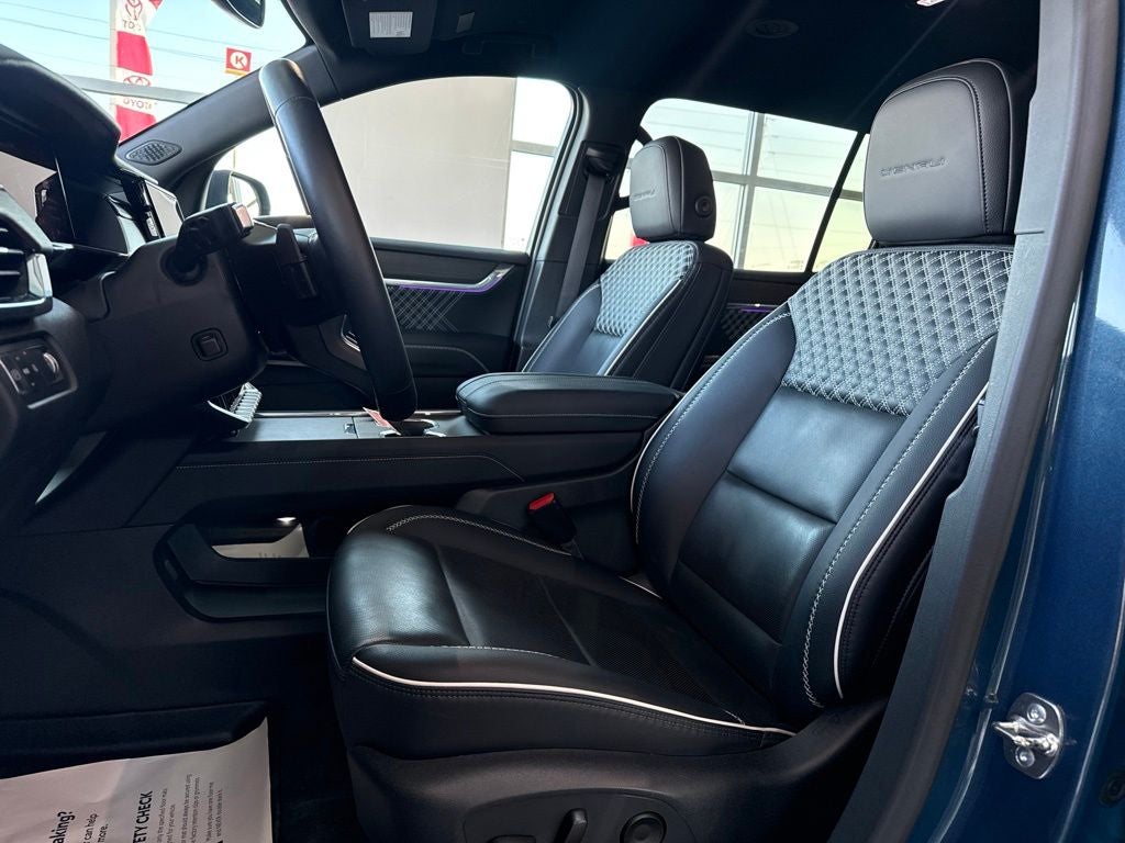 2024 GMC Acadia Denali