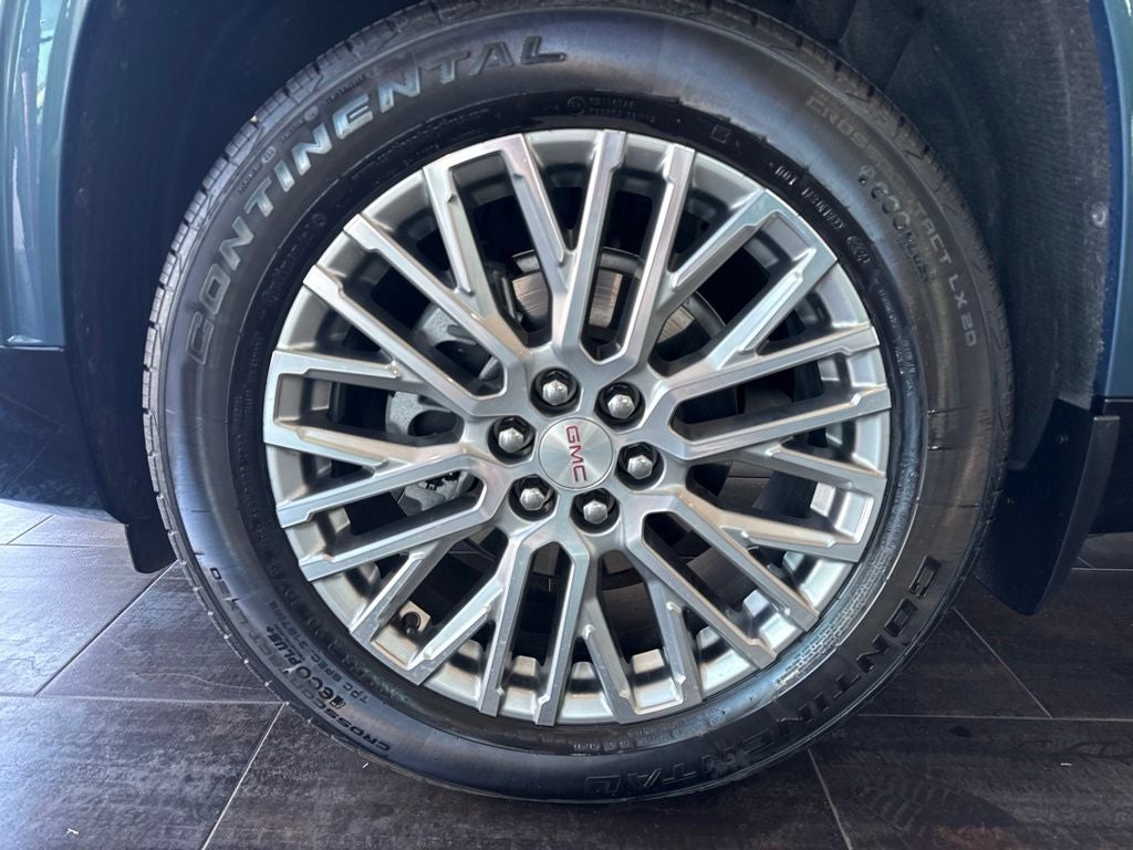 2024 GMC Acadia Denali