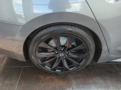 2021 Nissan Maxima SR