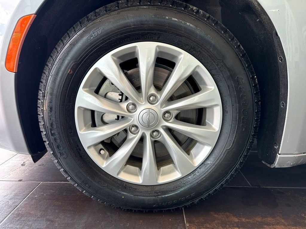2017 Chrysler Pacifica Touring L