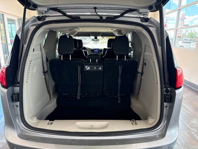 2017 Chrysler Pacifica Touring L