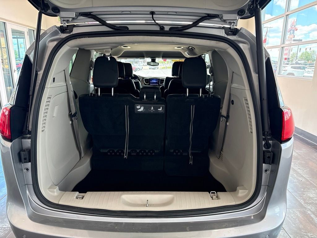 2017 Chrysler Pacifica Touring L