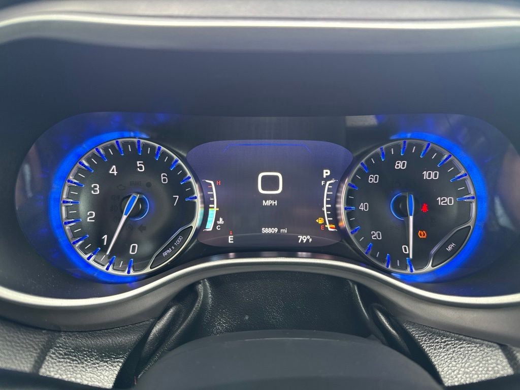 2025 Chrysler Pacifica Select
