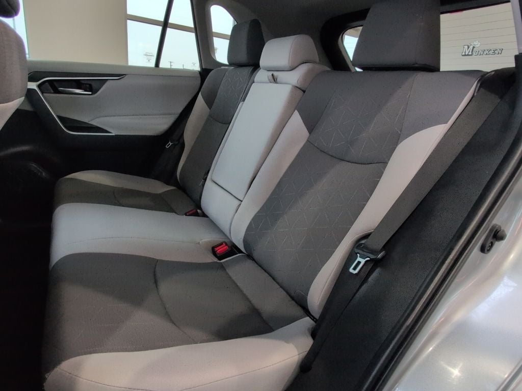 2019 Toyota RAV4 Hybrid XLE