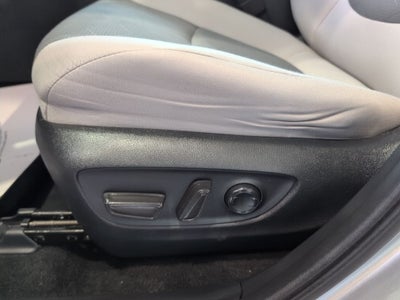 2019 Toyota RAV4 Hybrid XLE