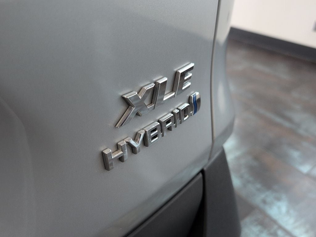 2019 Toyota RAV4 Hybrid XLE