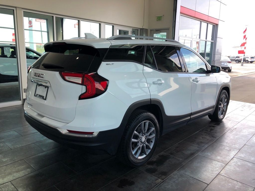 2024 GMC Terrain SLT