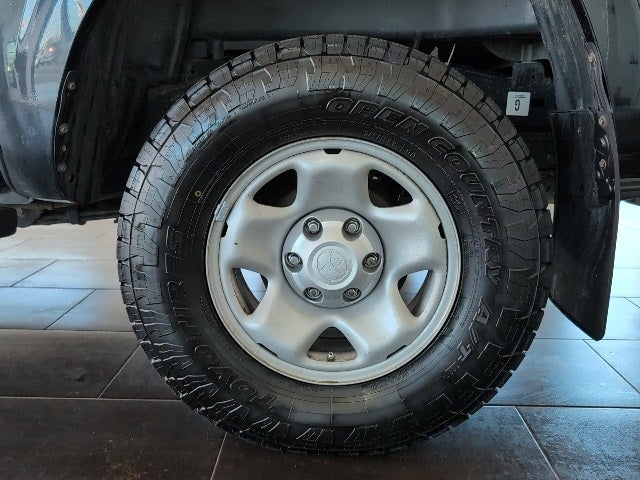 2016 Toyota Tacoma SR