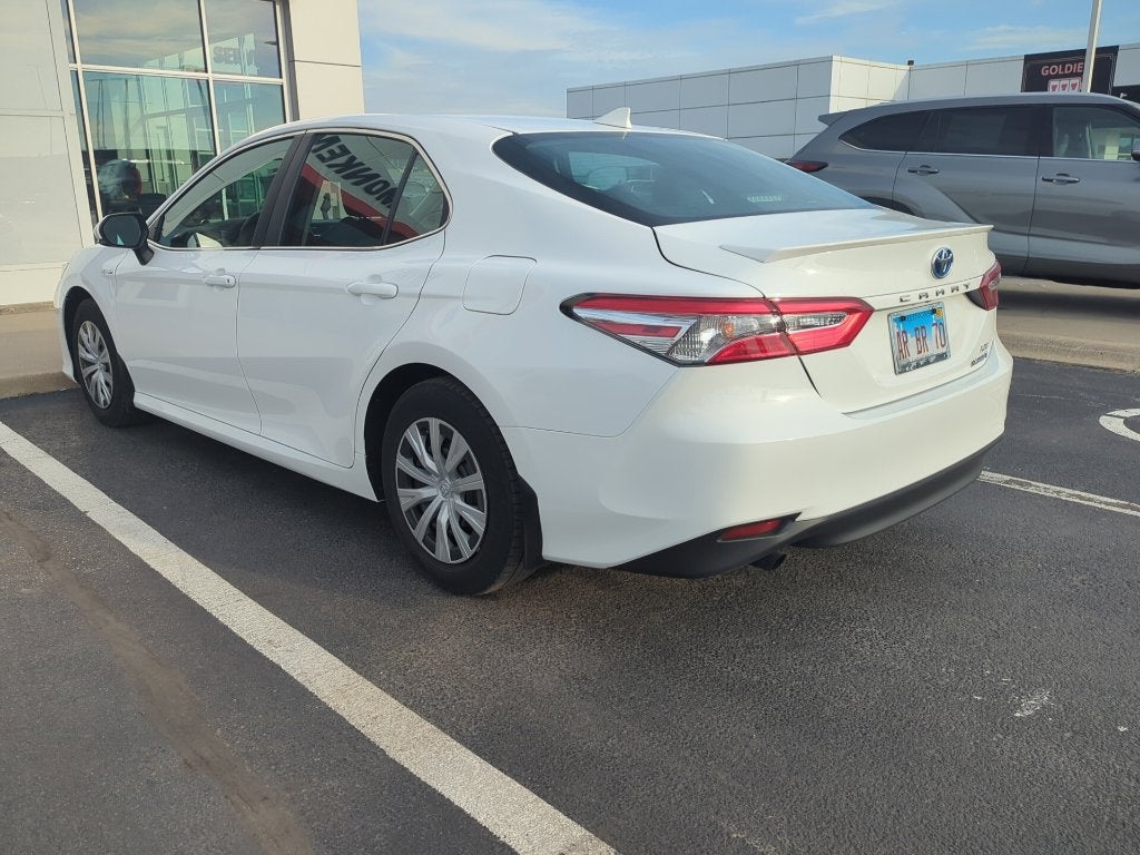 2018 Toyota Camry Hybrid LE