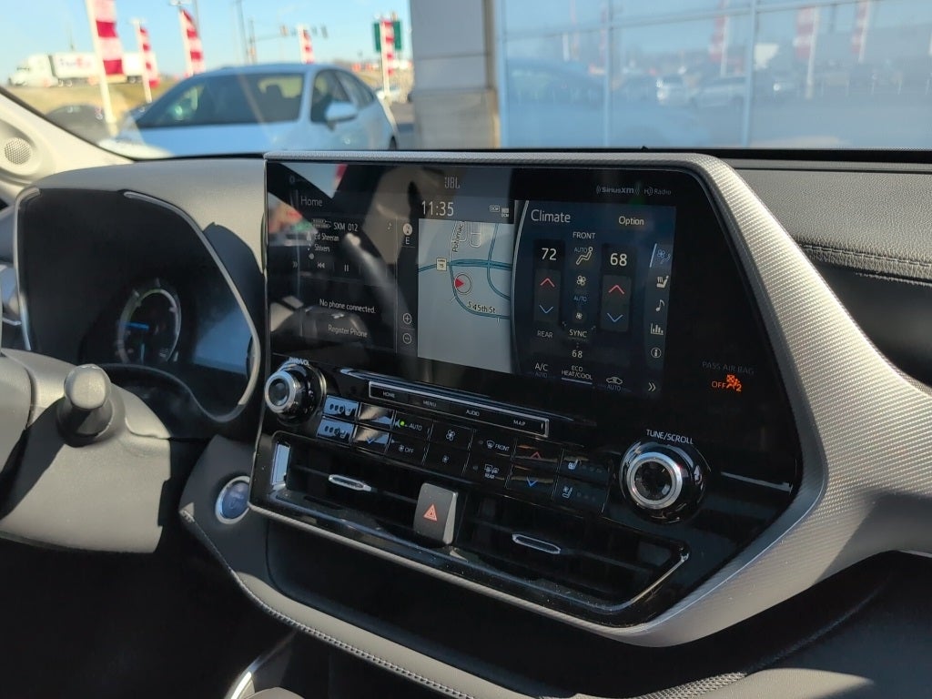 2021 Toyota Highlander Hybrid Platinum