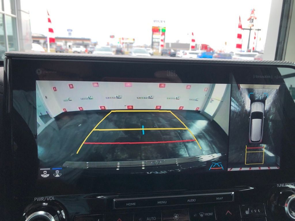 2021 Toyota Highlander Hybrid Platinum