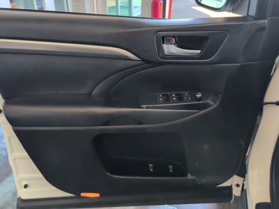 2018 Toyota Highlander SE
