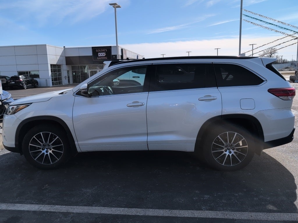 2018 Toyota Highlander SE