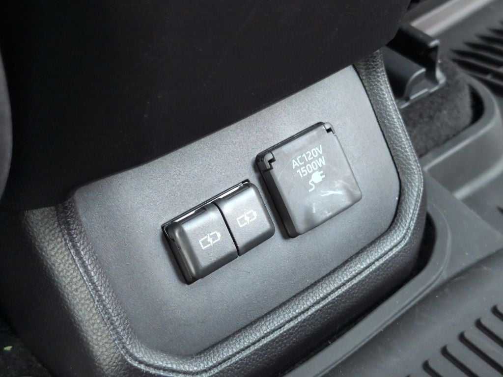 2025 Toyota Highlander Hybrid Limited 25th Edition
