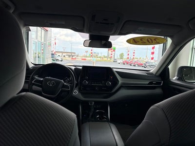 2024 Toyota Highlander LE