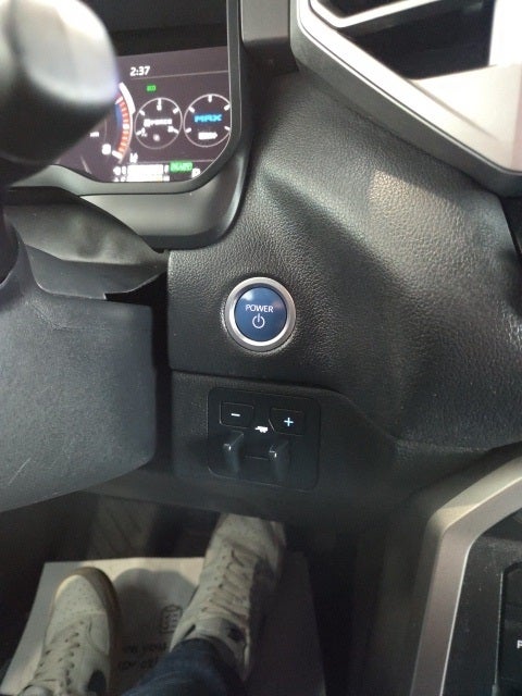 2023 Toyota Sequoia SR5