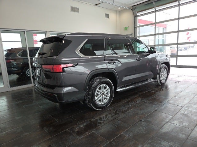 2023 Toyota Sequoia SR5