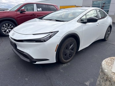 2025 Toyota Prius LE