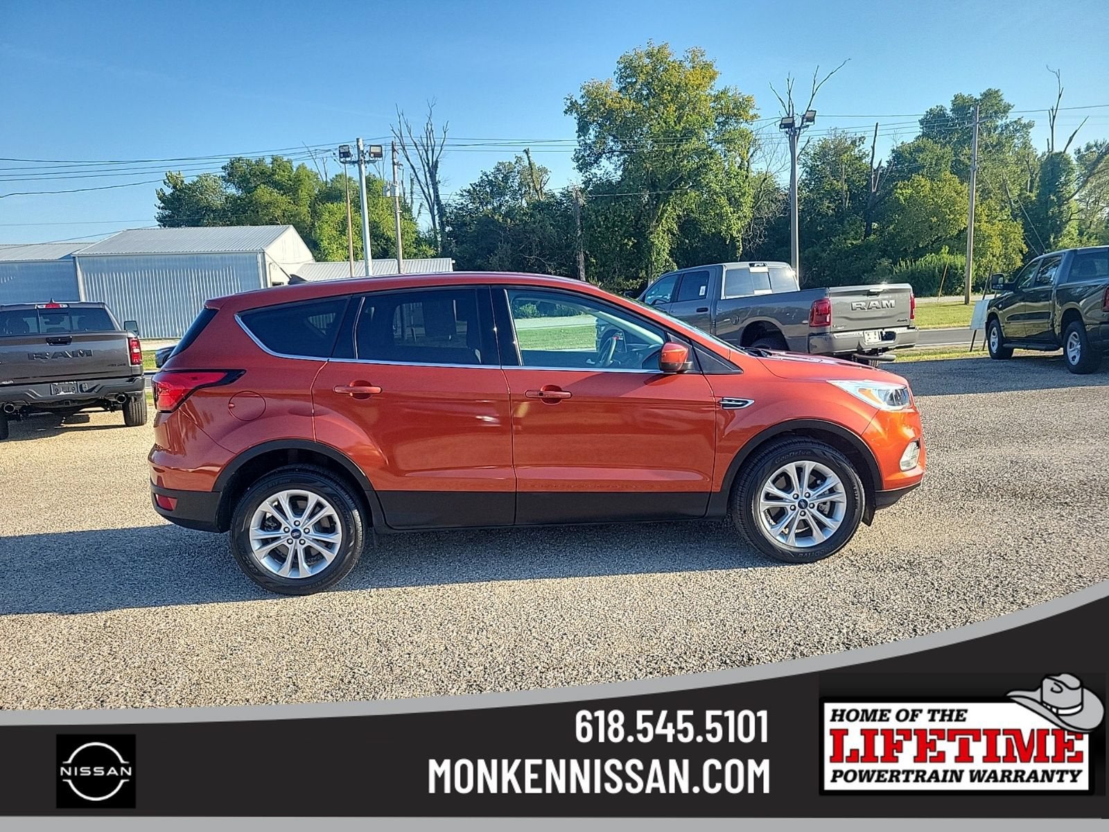 Used 2019 Ford Escape SE with VIN 1FMCU9GD6KUB02294 for sale in Centralia, IL
