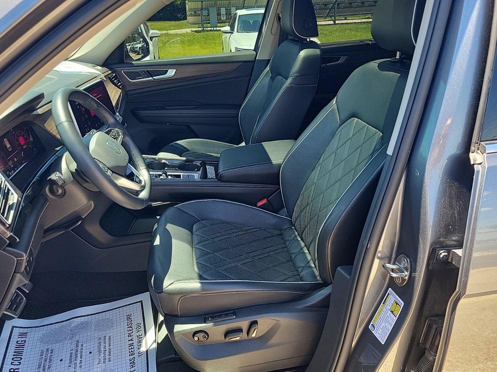 2024 Volkswagen Atlas 2.0T SEL Premium R-Line