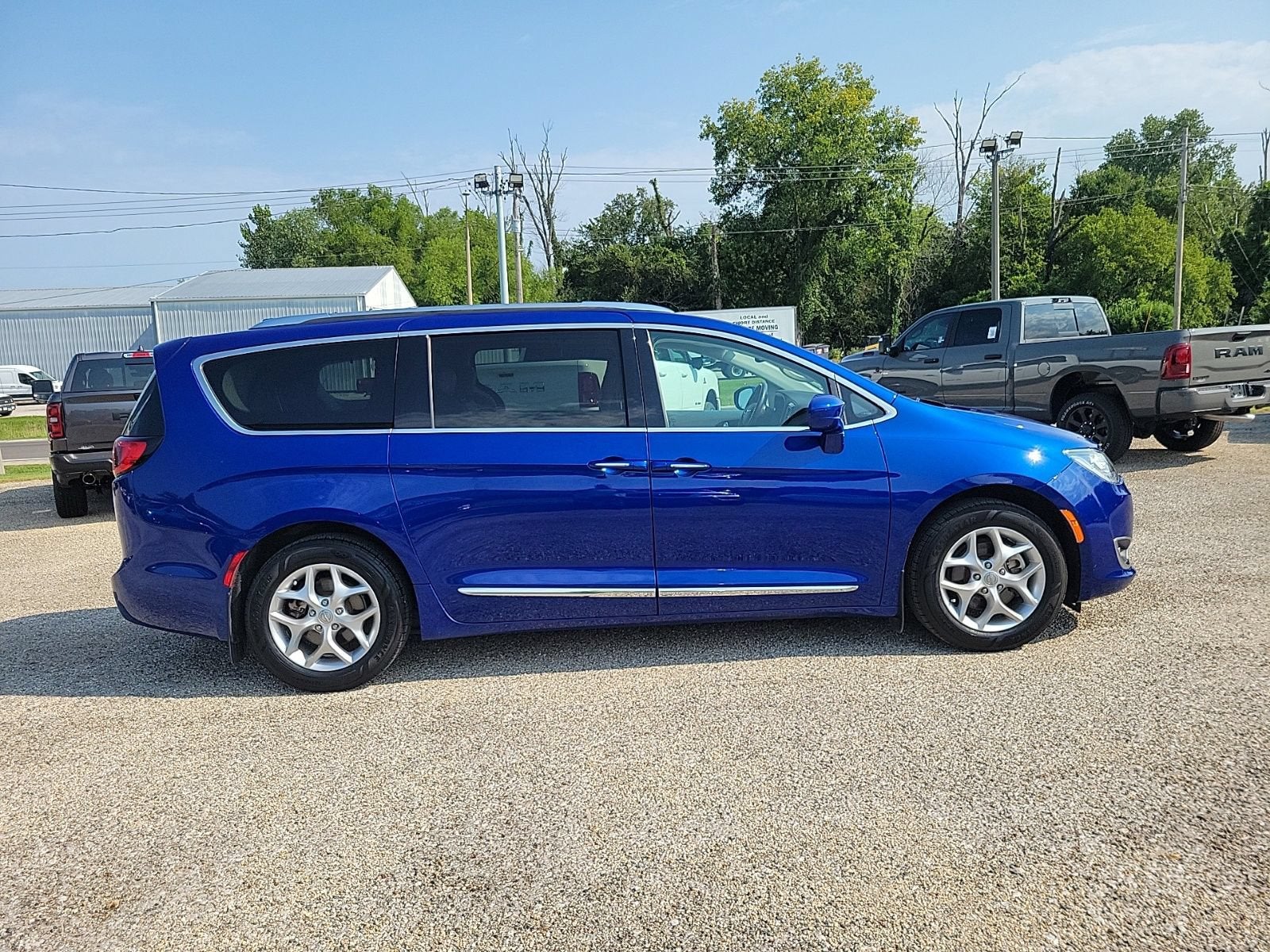 2020 Chrysler Pacifica Touring L