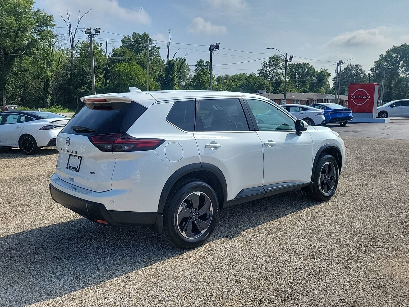 2026 Nissan Rogue SV