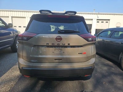 2025 Nissan Rogue Rock Creek®