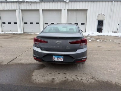 2019 Hyundai Elantra SE
